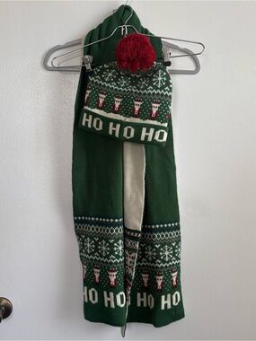 Christmas Knit Santa Scarf & Hat Fair Isle Pom-Pom Green Red White OS Adult